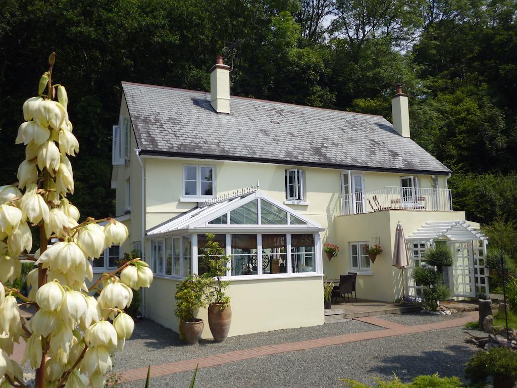 Newmoor Park Hotel Launceston Exterior photo